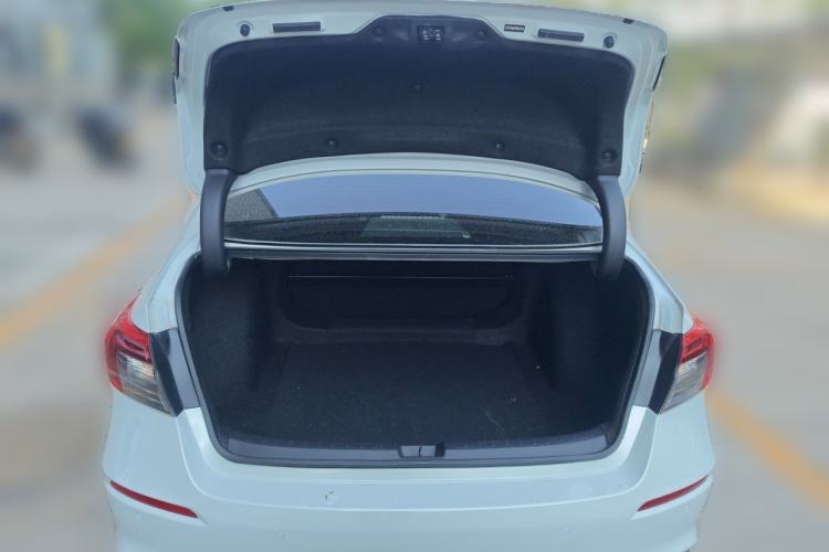 Used Honda Civic 2023 2.0L eHEV Sharp Edition Trunk