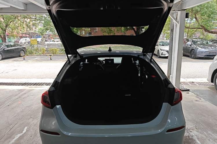 Used Honda Civic 2023 HATCHBACK 2.0L eHEV Extreme Control Edition Trunk