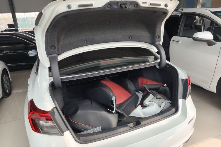 Used Honda Civic 2023 240TURBO CVT Dynamic Edition Trunk