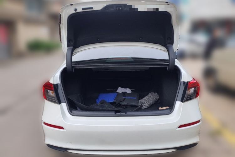 Used Honda Civic 2023 240TURBO CVT Dynamic Edition Trunk