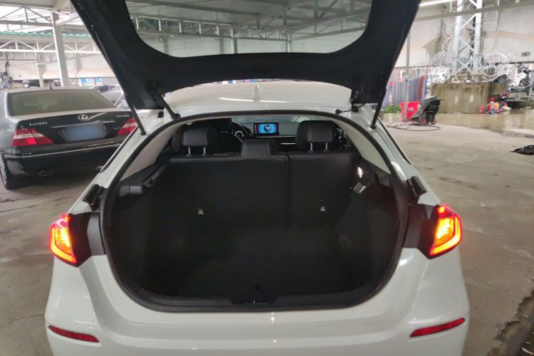 Used Honda Civic 2023 HATCHBACK 240TURBO CVT Zhiyue Edition Trunk