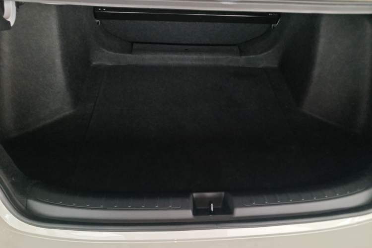 Used Honda Civic 2023 240TURBO CVT Dynamic Edition Trunk