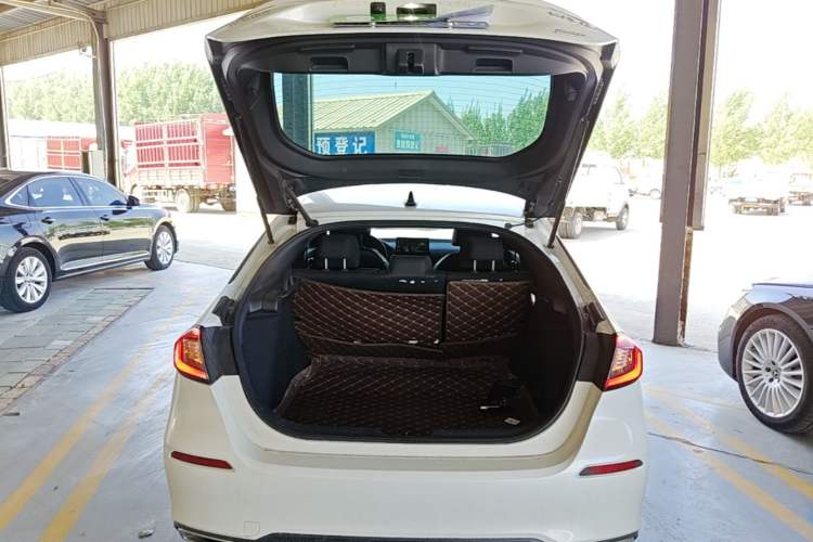 Used Honda Civic 2023 HATCHBACK 240TURBO CVT Extreme Edition Trunk