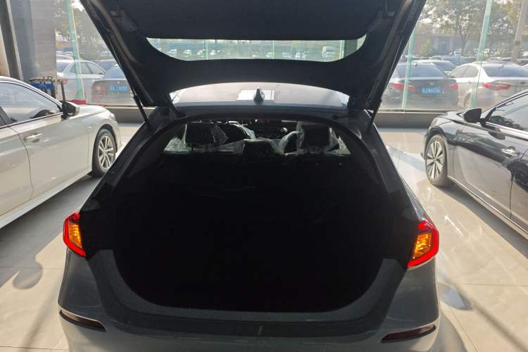 Used Honda Civic 2023 HATCHBACK 2.0L eHEV Extreme Edition Trunk