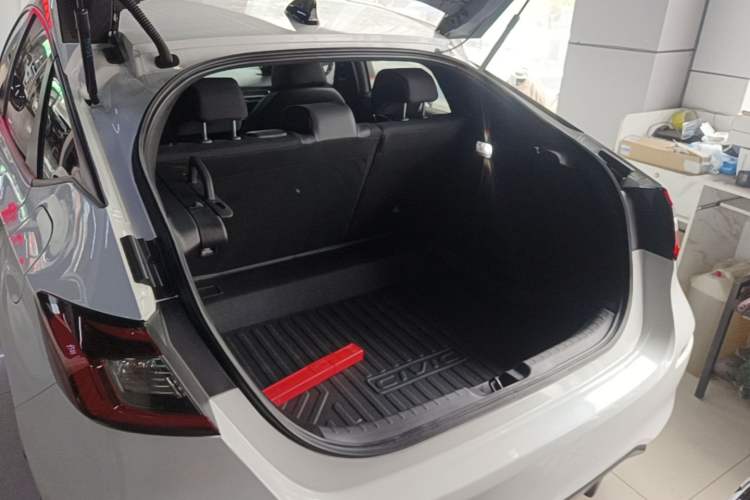 Used Honda Civic 2023 HATCHBACK 240TURBO CVT Extreme Edition Trunk