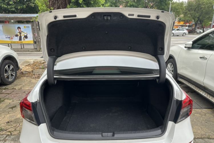 Used Honda Civic 2023 240TURBO CVT Dynamic Edition Trunk