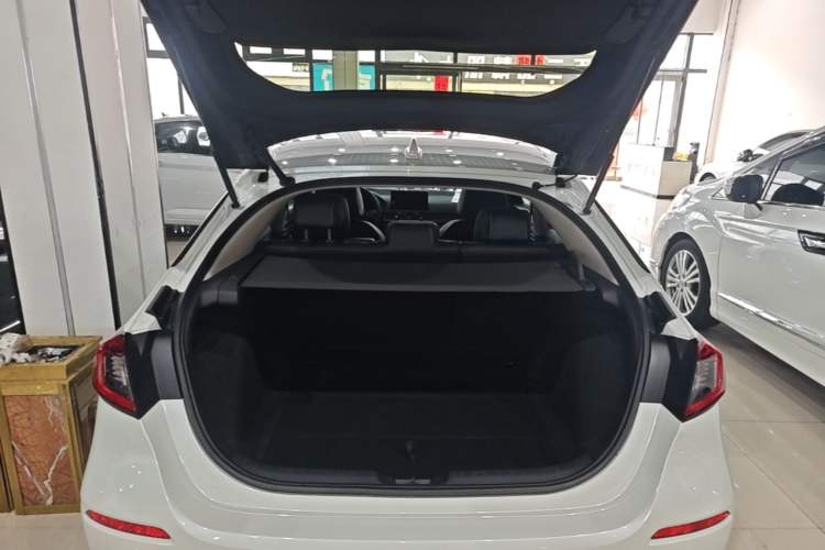 Used Honda Civic 2023 HATCHBACK 240TURBO CVT Zhiyue Edition Trunk