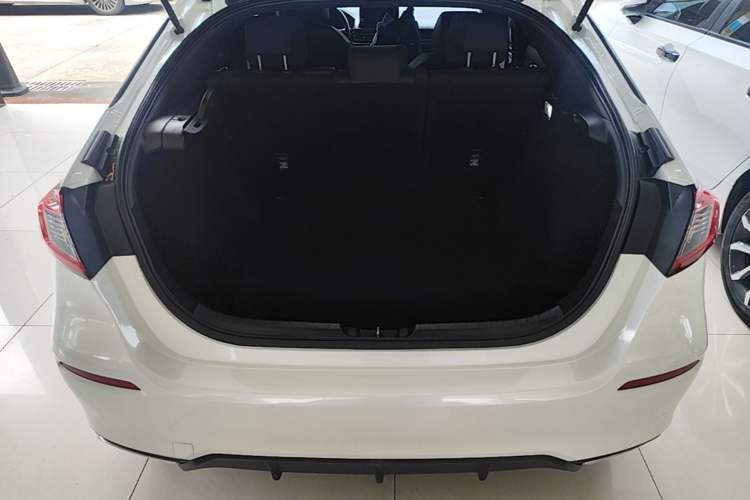 Used Honda Civic 2023 HATCHBACK 240TURBO CVT Extreme Edition Trunk