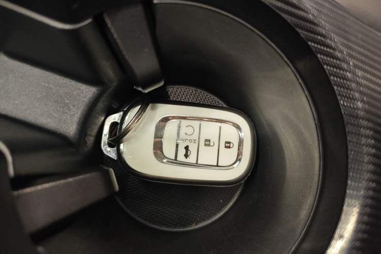 Used Honda Civic 2023 240TURBO CVT Dynamic · Center Stage Special Edition Vehicle Key