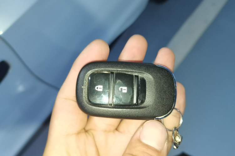 Used Honda Civic 2023 HATCHBACK 240TURBO Manual Extreme Edition Vehicle Key