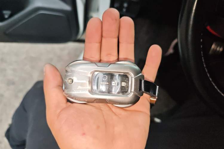 Used Honda Civic 2023 240TURBO CVT Dynamic · Center Stage Special Edition Vehicle Key