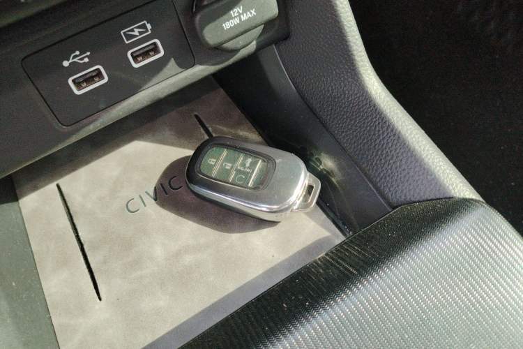 Used Honda Civic 2023 240TURBO CVT Dynamic Edition Vehicle Key