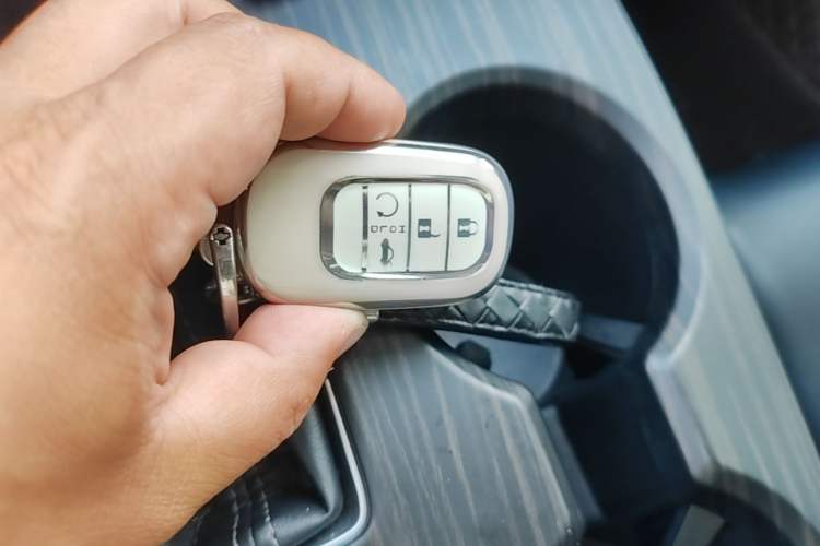 Used Honda Civic 2023 240TURBO CVT Dynamic · Center Stage Special Edition Vehicle Key