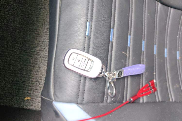 Used Honda Civic 2023 240TURBO CVT Dynamic · Center Stage Special Edition Vehicle Key