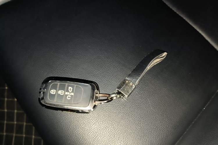 Used Honda Civic 2023 240TURBO CVT Dynamic · Center Stage Special Edition Vehicle Key