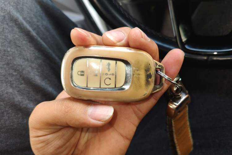 Used Honda Civic 2023 HATCHBACK 240TURBO CVT Extreme Edition Vehicle Key