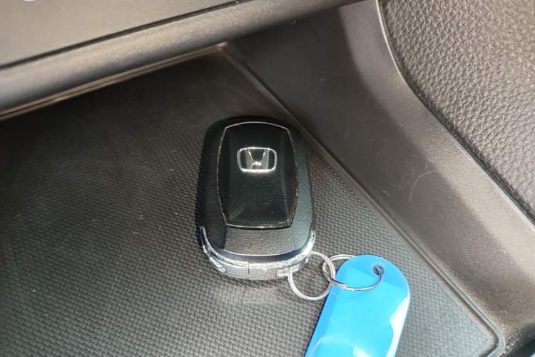 Used Honda Civic 2023 HATCHBACK 240TURBO CVT Extreme Edition Vehicle Key