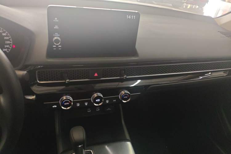 Used Honda Civic 2025 180TURBO CVT Smart & Fun Audio And AC Panel