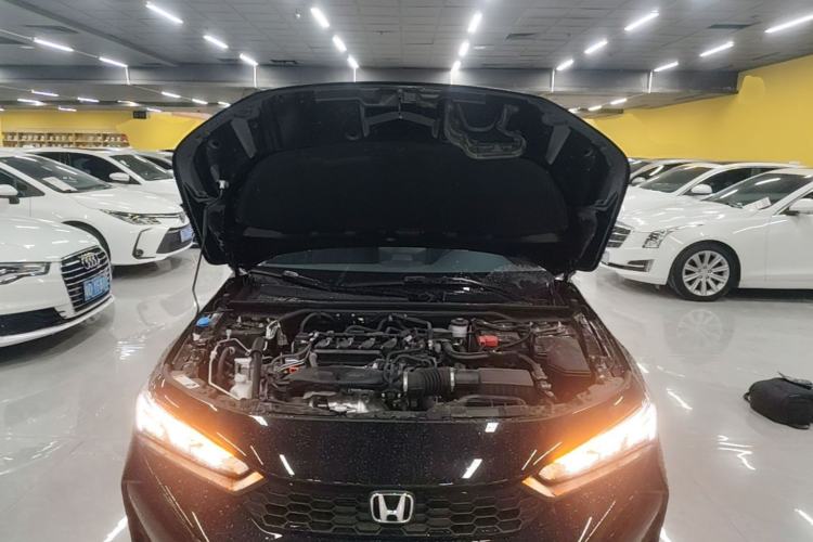 Used Honda Civic 2025 240TURBO CVT Smart & Fun Plus Engine Bay