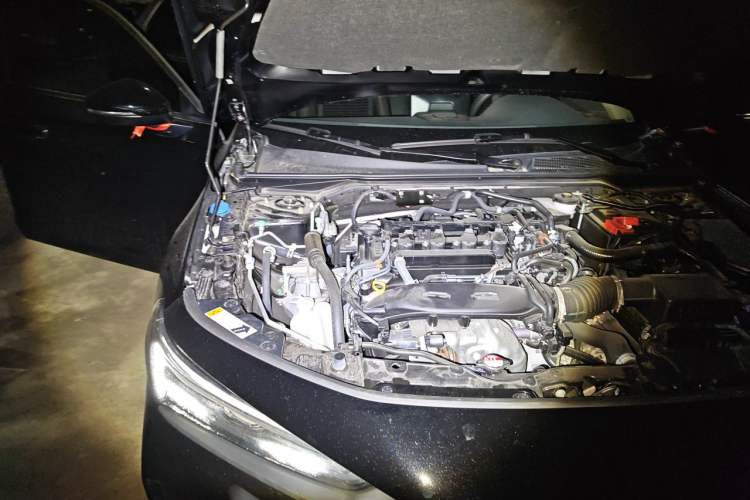 Used Honda Civic 2025 240TURBO CVT Smart & Fun Plus Engine Bay Right