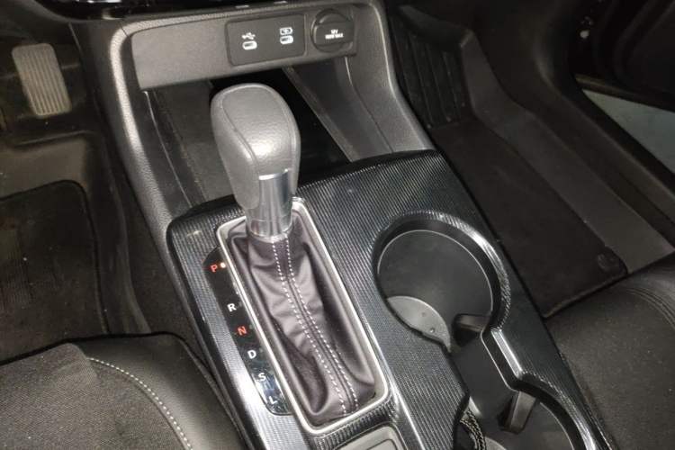 Used Honda Civic 2025 240TURBO CVT Smart & Fun Plus Gear Lever