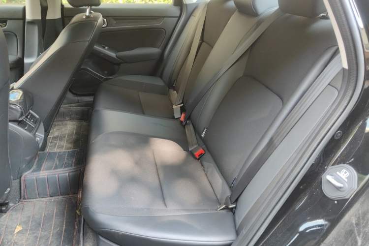 Used Honda Civic 2025 240TURBO CVT Smart & Fun Plus Interior 4