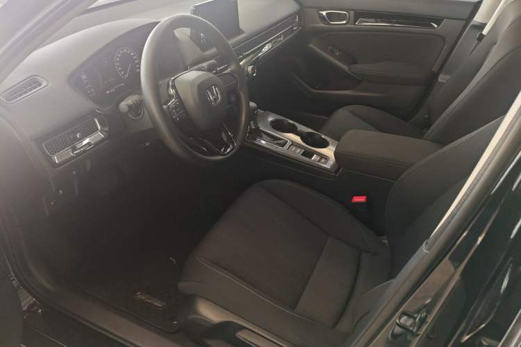 Used Honda Civic 2025 180TURBO CVT Smart & Fun Left Front Seat