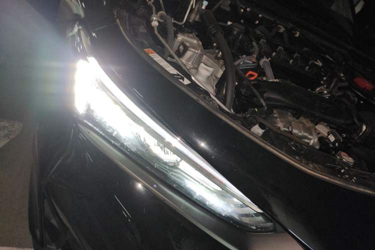 Used Honda Civic 2025 240TURBO CVT Smart & Fun Plus Right Front Headlight