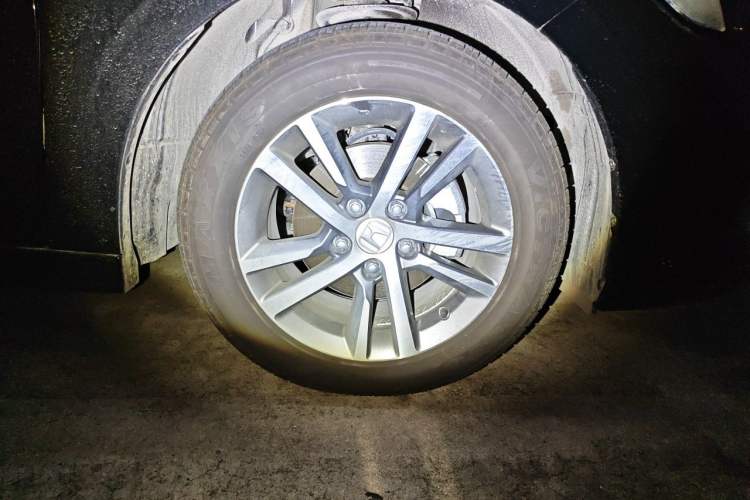 Used Honda Civic 2025 240TURBO CVT Smart & Fun Plus Right Front Wheel Hub