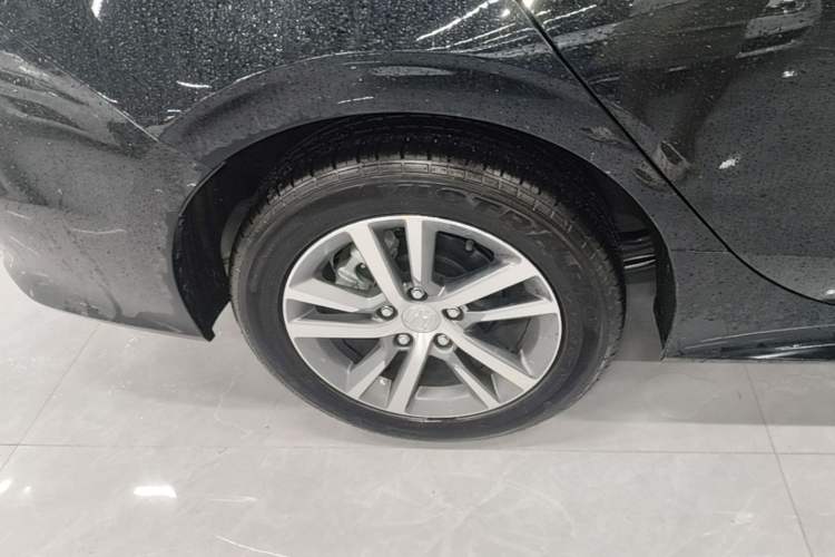 Used Honda Civic 2025 240TURBO CVT Smart & Fun Plus Right Rear Wheel Hub