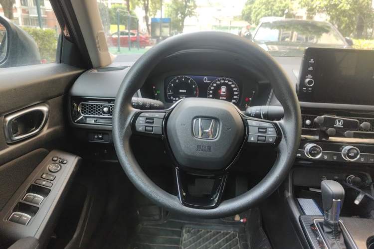 Used Honda Civic 2025 240TURBO CVT Smart & Fun Plus Steering Wheel