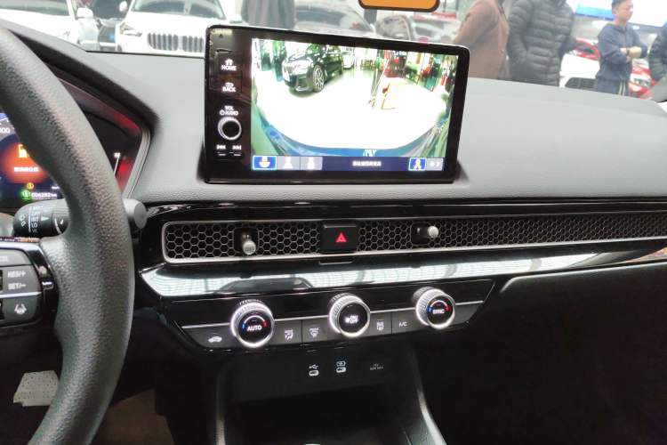 Used Honda Civic 2025 240TURBO CVT Smart & Fun Plus Audio And AC Panel