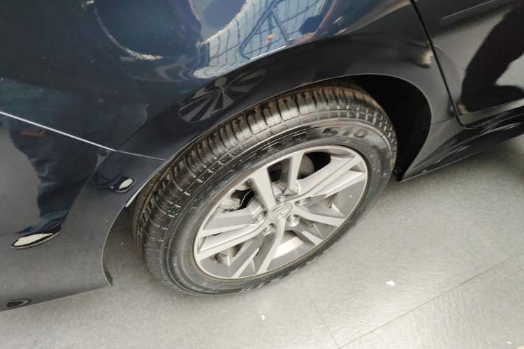 Used Honda Civic 2025 240TURBO CVT Smart & Fun Plus Right Rear Wheel Hub