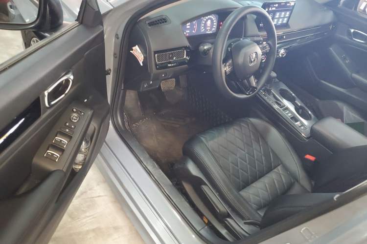 Used Honda Civic 2025 240TURBO CVT Smart & Fun Plus Driver Seat
