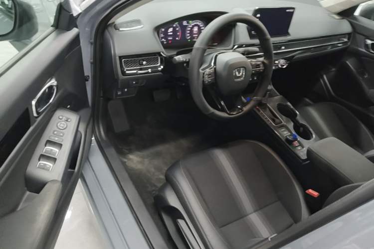 Used Honda Civic 2025 240TURBO CVT Smart & Fun Plus Driver Seat