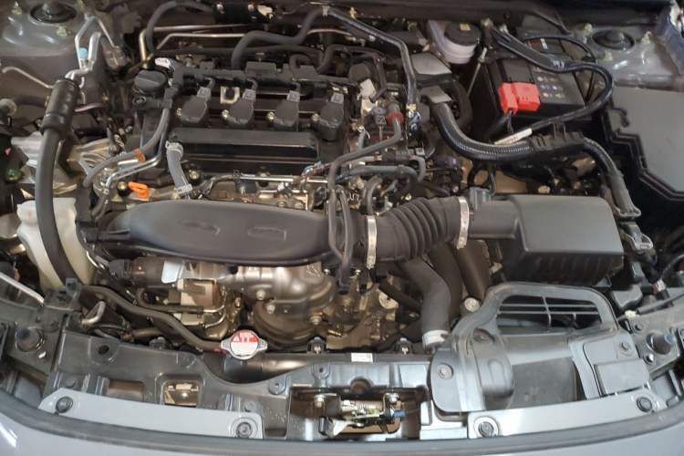 Used Honda Civic 2025 240TURBO CVT Smart & Fun Plus Engine Bay