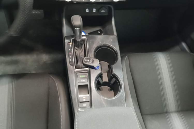 Used Honda Civic 2025 240TURBO CVT Smart & Fun Plus Gear Lever