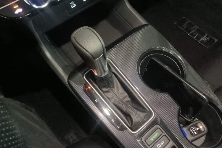 Used Honda Civic 2025 240TURBO CVT Smart & Fun Plus Gear Lever