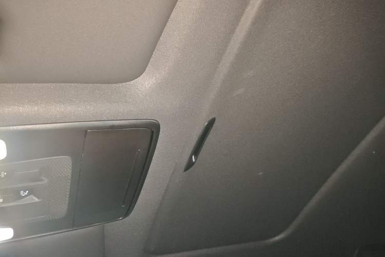 Used Honda Civic 2025 240TURBO CVT SmartFun Pro Headliner
