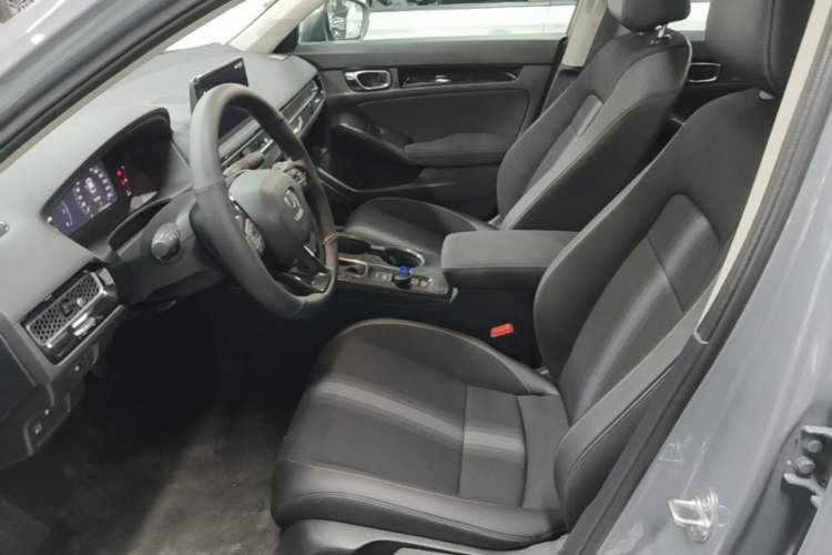 Used Honda Civic 2025 240TURBO CVT Smart & Fun Plus Left Front Seat