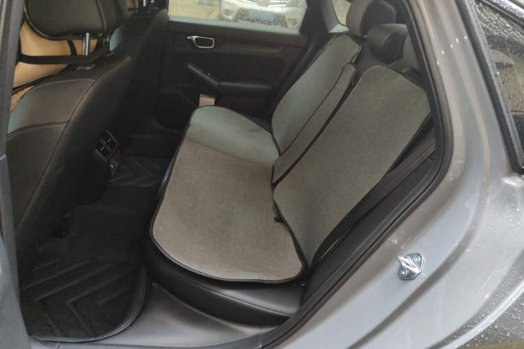 Used Honda Civic 2025 240TURBO CVT SmartFun Pro Left Rear Seat