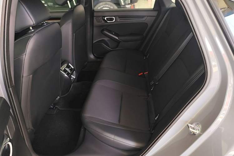 Used Honda Civic 2025 240TURBO CVT SmartFun Pro Left Rear Seat