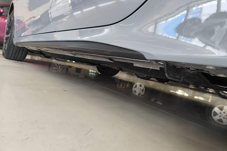 Used Honda Civic 2025 240TURBO CVT SmartFun Pro Left Side Sill