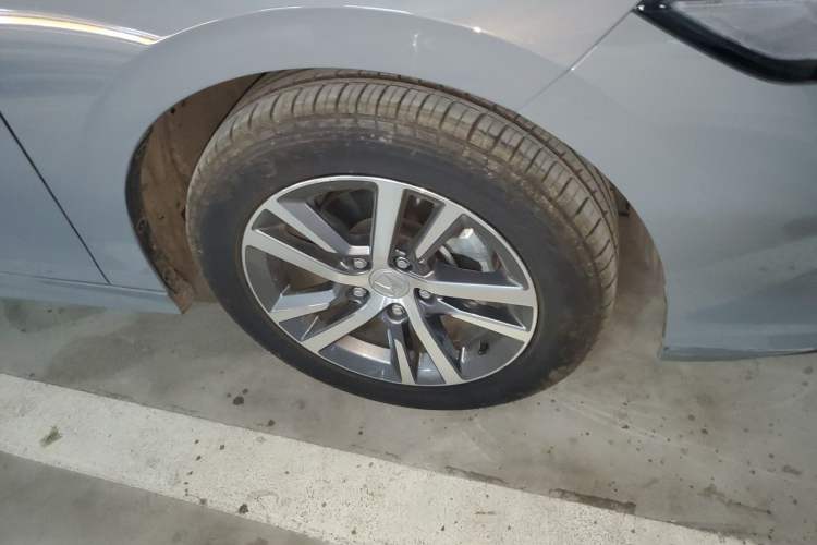 Used Honda Civic 2025 240TURBO CVT Smart & Fun Plus Right Front Wheel Hub