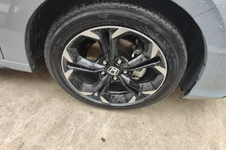 Used Honda Civic 2025 240TURBO CVT SmartFun Pro Right Front Wheel Hub