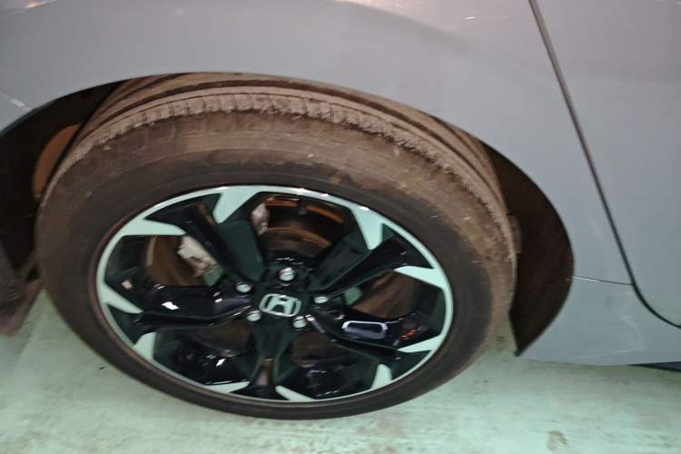 Used Honda Civic 2025 240TURBO CVT SmartFun Pro Right Rear Wheel Hub