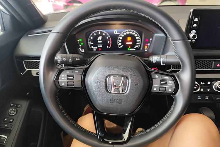 Used Honda Civic 2025 240TURBO CVT SmartFun Pro Steering Wheel