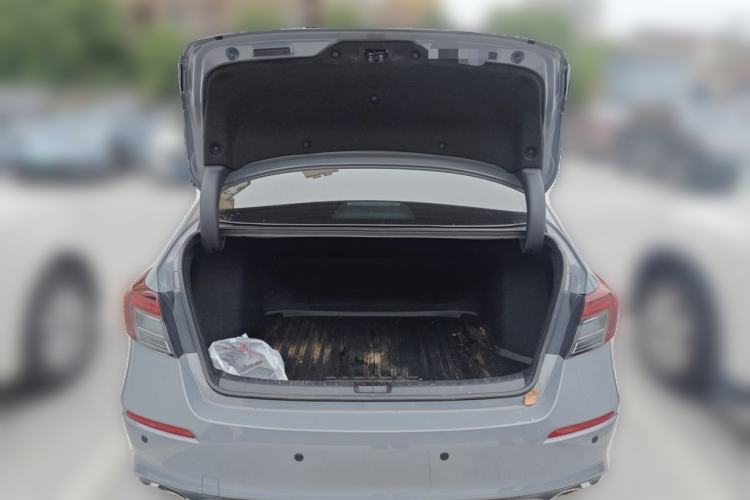 Used Honda Civic 2025 240TURBO CVT SmartFun Pro Trunk