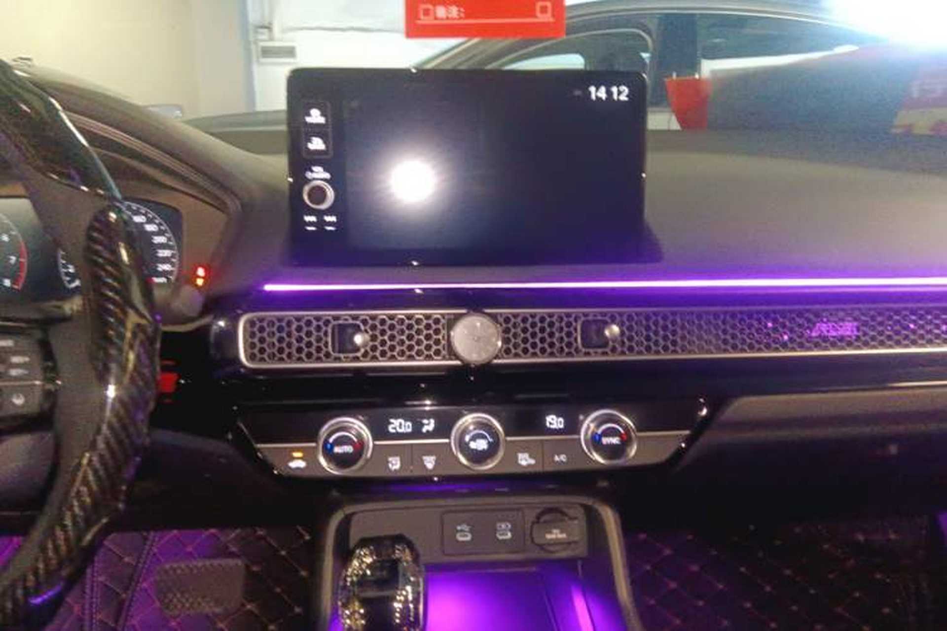 Used Honda Civic 2025 240TURBO CVT SmartFun Pro Audio And AC Panel