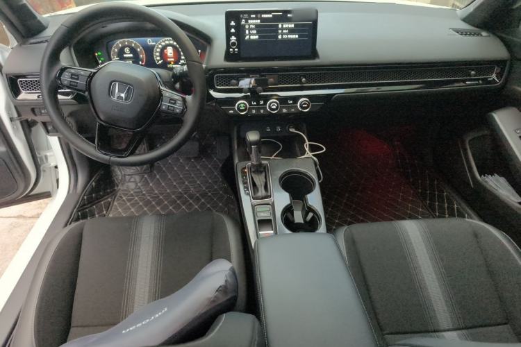 Used Honda Civic 2025 240TURBO CVT SmartFun Pro Center Console